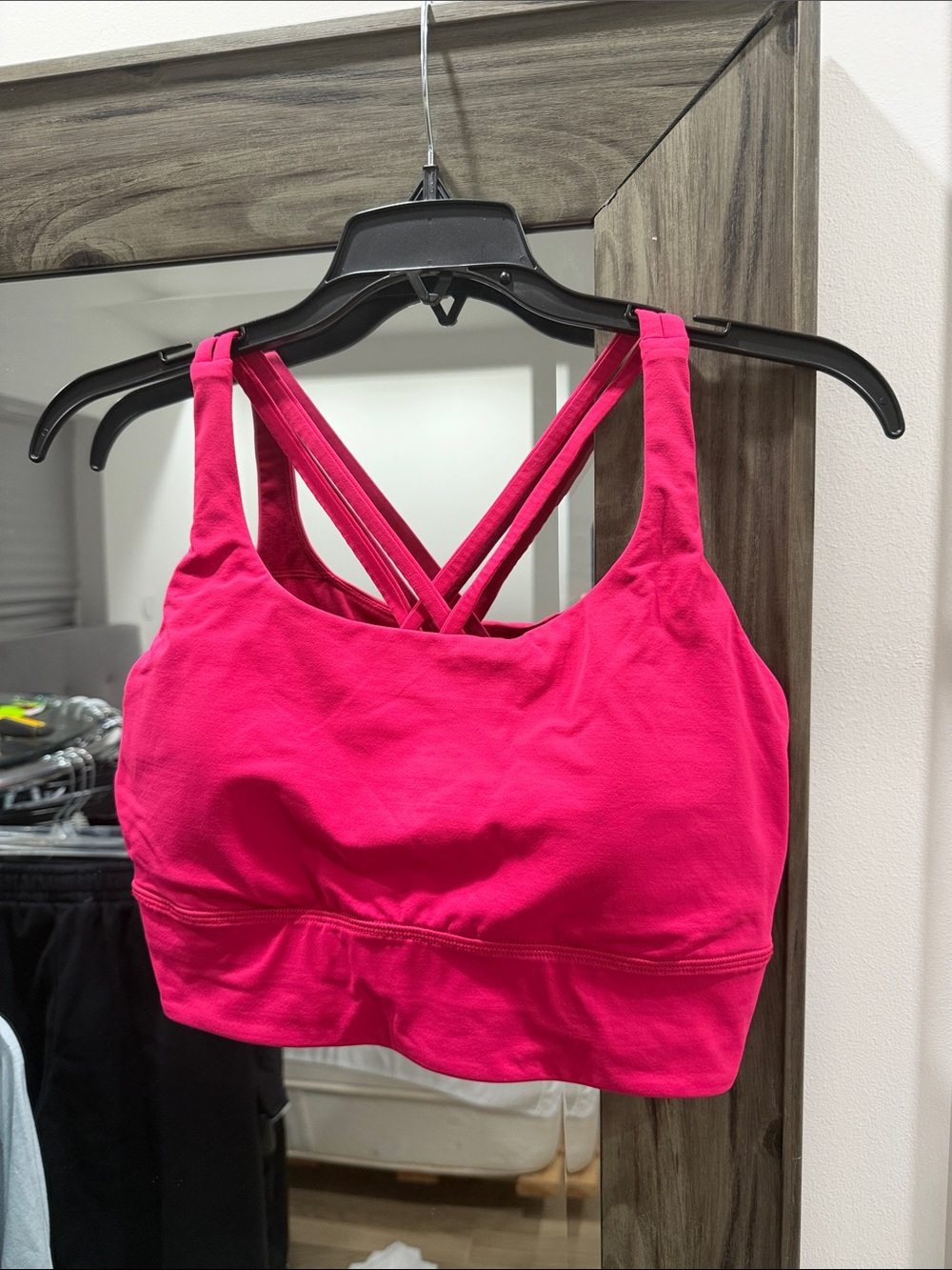 Lululemon Women’s Hot Pink Strappy Sports Bra
